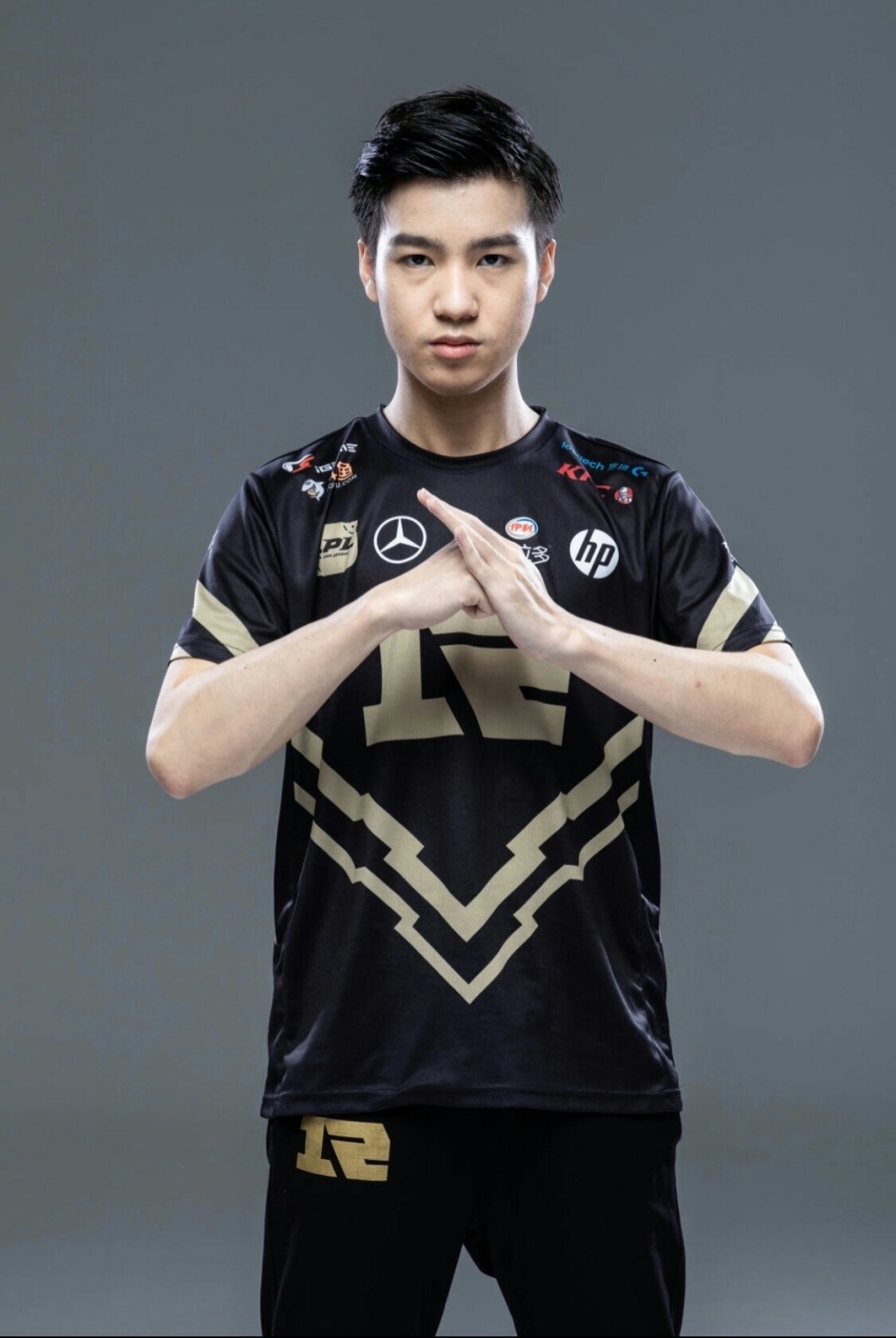 豪门对决！S赛上演世纪大战的简单介绍