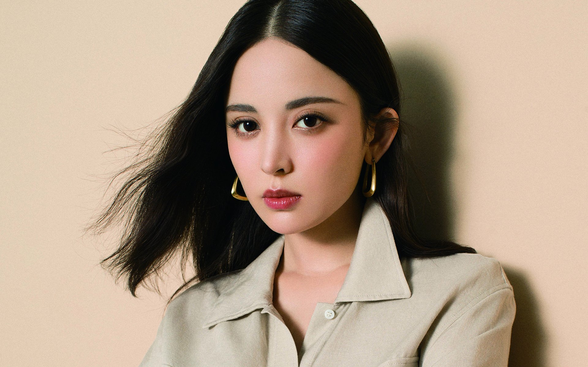 体育双星,韩国队轻取英格兰队与奥恰洛夫刷新纪录的跨界对话